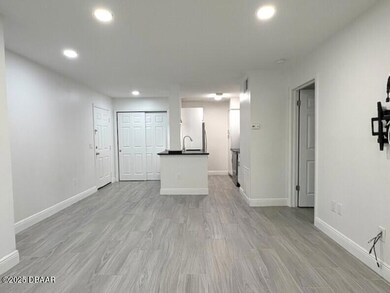 1401 S Palmetto Ave unit 203, Daytona Beach, FL 32114 - photo 5
