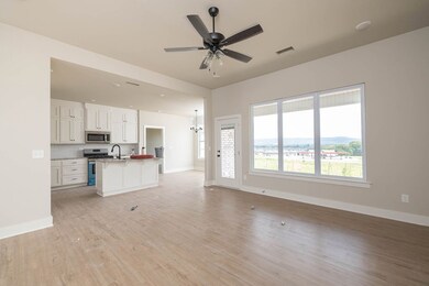 161 S Eagle Mountain St, Prairie Grove, AR 72753 - photo 3