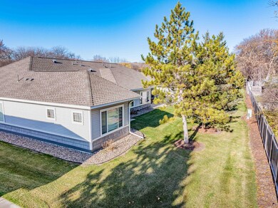 1427 Ravoux Ln, Chaska, MN 55318 - photo 4