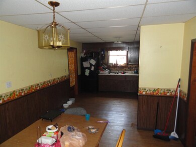 901 W King St, Garrett, IN 46738 - photo 2
