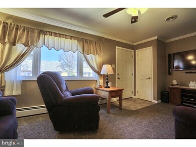 225 Keats Dr, Reading, PA 19608 - photo 3