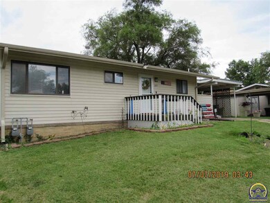 2117 SW 72nd St, Topeka, KS 66619 - photo 3