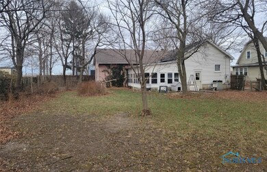 909 W Main St, Woodville, OH 43469 - photo 2