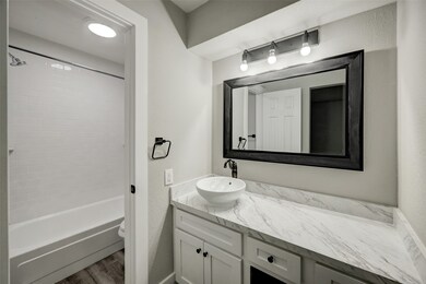 2322 Dunlavy St unit 11, Houston, TX 77006 - photo 5