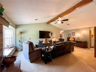 20198 Edgewood Cir, Siloam Springs, AR 72761 - photo 6