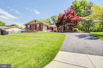 18913 Tributary Ln, Gaithersburg, MD 20879 - photo 3