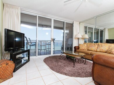 IP707_BS Condo_2012_06_28__017