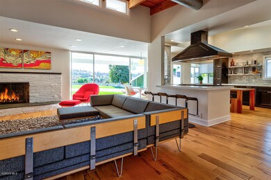 22712 Macfarlane Dr, Woodland Hills, CA 91364 - photo 7