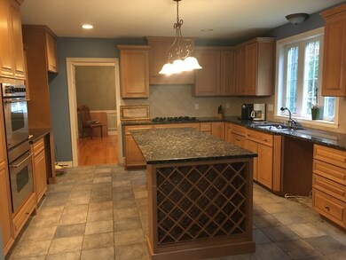 26 Talbott Farm Dr, Mendon, MA 01756 - photo 6