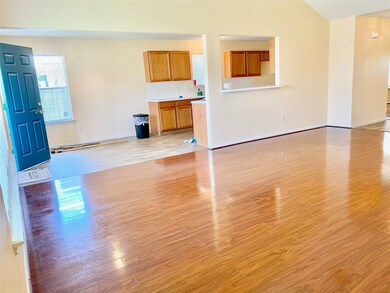 7814 Brook Trail Cir, Houston, TX 77040 - photo 4