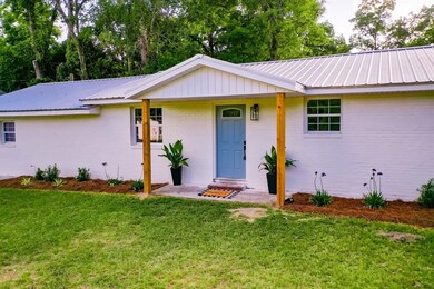 831 Gordon St, Blackshear, GA 31516 - photo 5