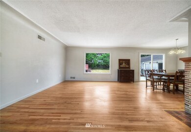 212 Calistoga St E, Orting, WA 98360 - photo 5