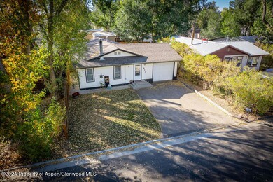 912 Washington St, Craig, CO 81625 - photo 4