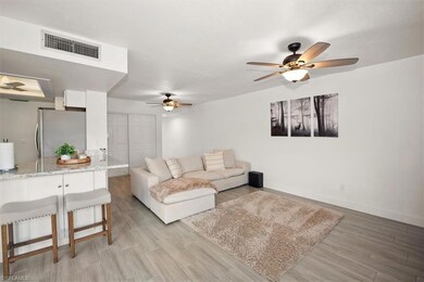 5665 Trailwinds Dr unit 616, Fort Myers, FL 33907 - photo 7