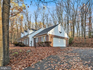 946 Hunters Rd, Mohnton, PA 19540 - photo 5