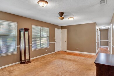 911 Strout Ave, Albany, GA 31705 - photo 6