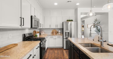 Great Room Kitchen3