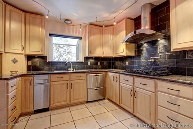 Gourmet Kitchen