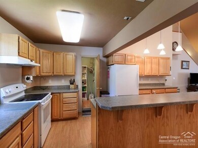 18964 Choctaw Rd, Bend, OR 97702 - photo 6