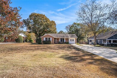 308 Moye St, Barnesville, GA 30204 - photo 2
