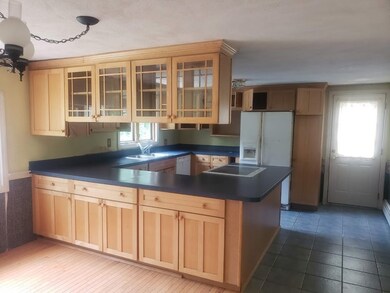 16 Camp Rd, Sturbridge, MA 01518 - photo 4