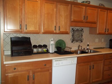 8452 Aspen Glen Way, Louisville, KY 40228 - photo 3