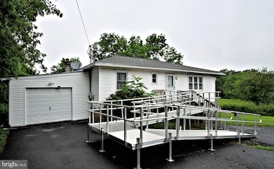 31 Allegheny St, Boyertown, PA 19512 - photo 3