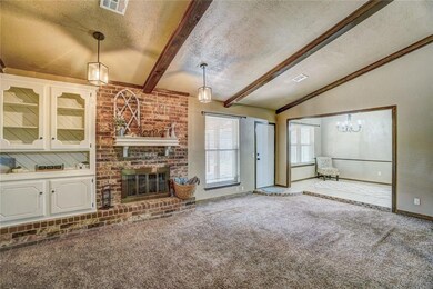 2113 N Lincoln Ave, Moore, OK 73160 - photo 4