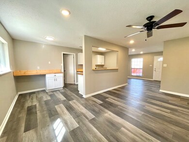 1102 Douglas St, Picayune, MS 39466 - photo 2