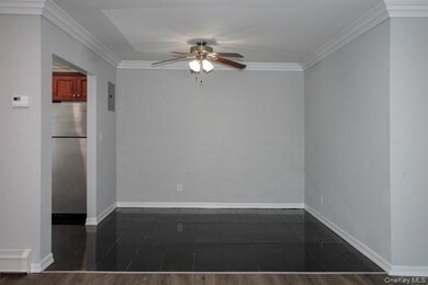 37 Elliott Place unit 37-1B, Smithtown, NY 11787 - photo 5