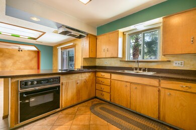 1245 E Laguna Dr-11