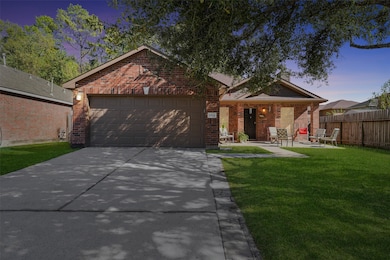 12014 Green Coral Dr, Houston, TX 77044 - photo 2