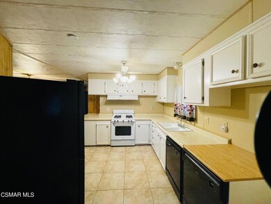 13913 Victoria Dr, Victorville, CA 92395 - photo 7