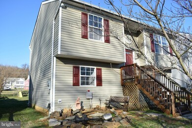 819 W Potomac St, Brunswick, MD 21716 - photo 2