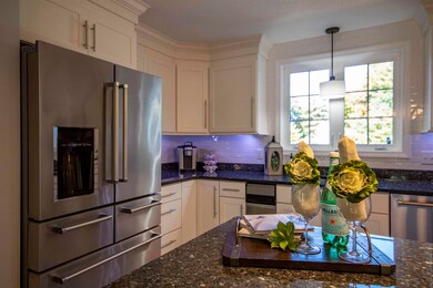 10 Ellsworth Ln, Pelham, NH 03076 - photo 2