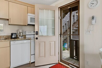 945 Commercial St unit 9B, Provincetown, MA 02657 - photo 4