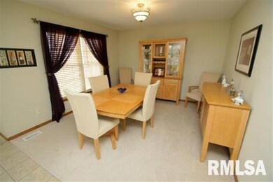 1609 W 66th St, Davenport, IA 52806 - photo 7