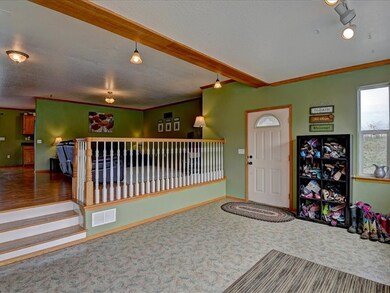 905 E Seamon Rd, Tekoa, WA 99033 - photo 2