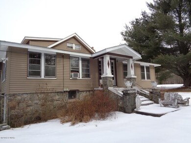 458 Rowland Rd, Greeley, PA 18425 - photo 2