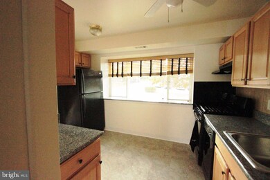 2328 Sun Valley Cir, Silver Spring, MD 20906 - photo 4