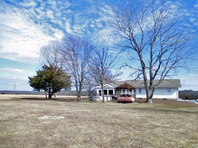 36090 Crescent Hill Rd, Osawatomie, KS 66064 - photo 7