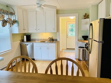 24 Forest St, Dover, NH 03820 - photo 4