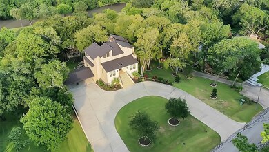 2201 Pine Dr, Friendswood, TX 77546 - photo 2