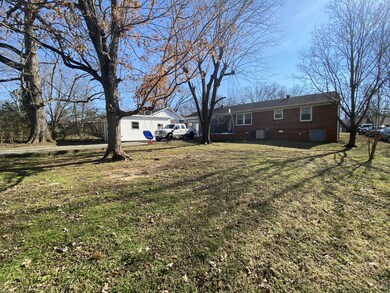 103 Bates St, Shelbyville, TN 37160 - photo 2