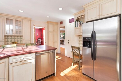 19 Field Rd, Cos Cob, CT 06807 - photo 6