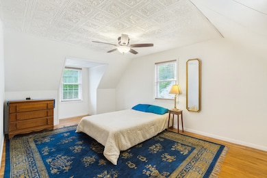 2321 Lee St, Evanston, IL 60202 - photo 4