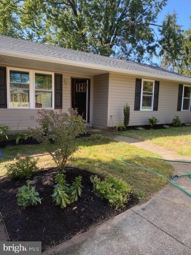 918 Rozel Ave, Southampton, PA 18966 - photo 4