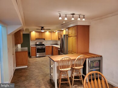 12323 Running Deer Rd, Manassas, VA 20112 - photo 2