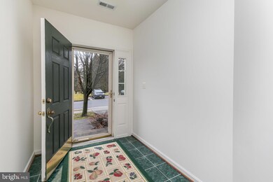 22 Winterberry Ct, Cockeysville, MD 21030 - photo 2