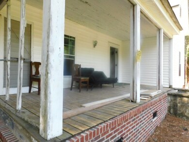 103 W Pinson St, Sylvester, GA 31791 - photo 3